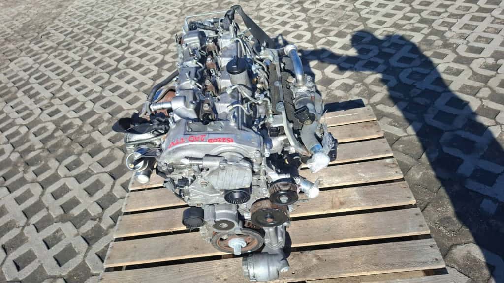Moteur 2AD-FHV vue 3