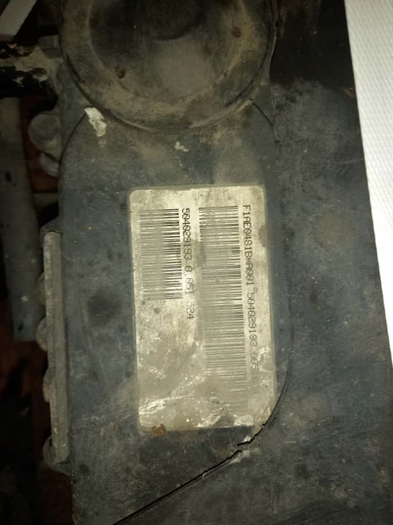 Moteur F1AE0481B vue 3