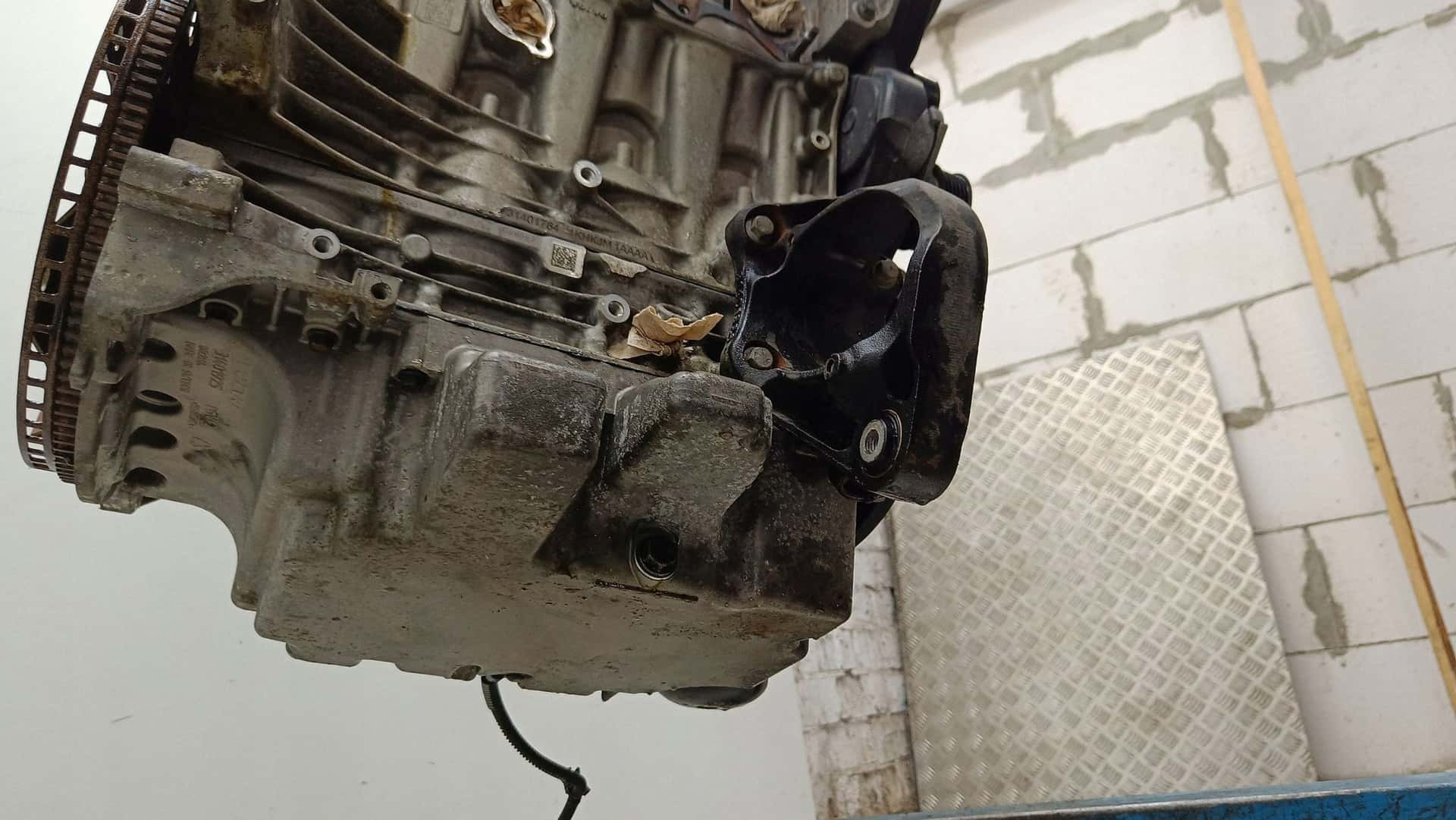 Moteur B 4204 T9 vue 5