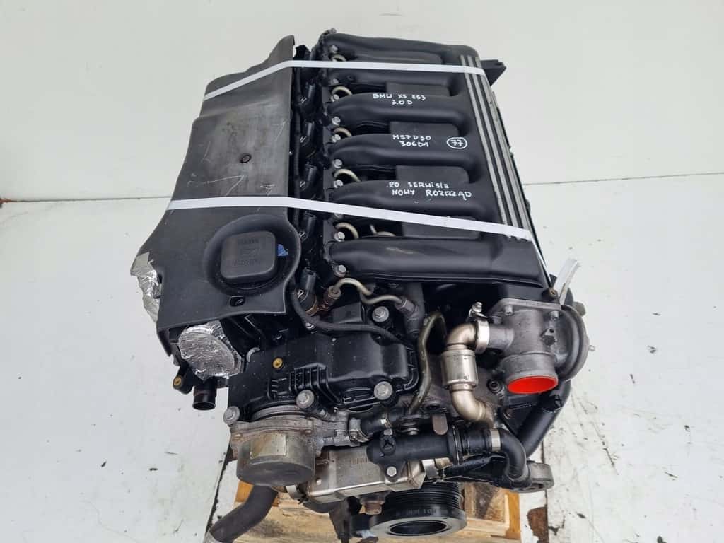 Moteur 306D1 vue 2