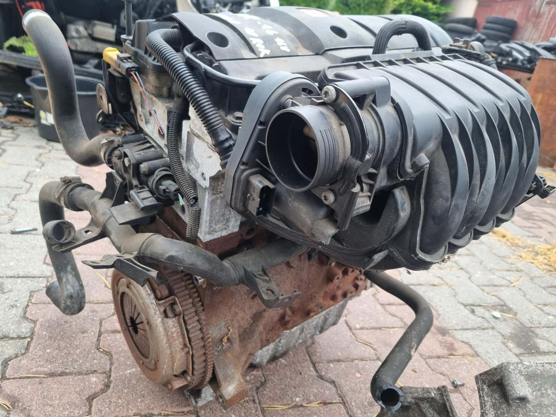 Moteur NFR (TU5JP4B) vue 3