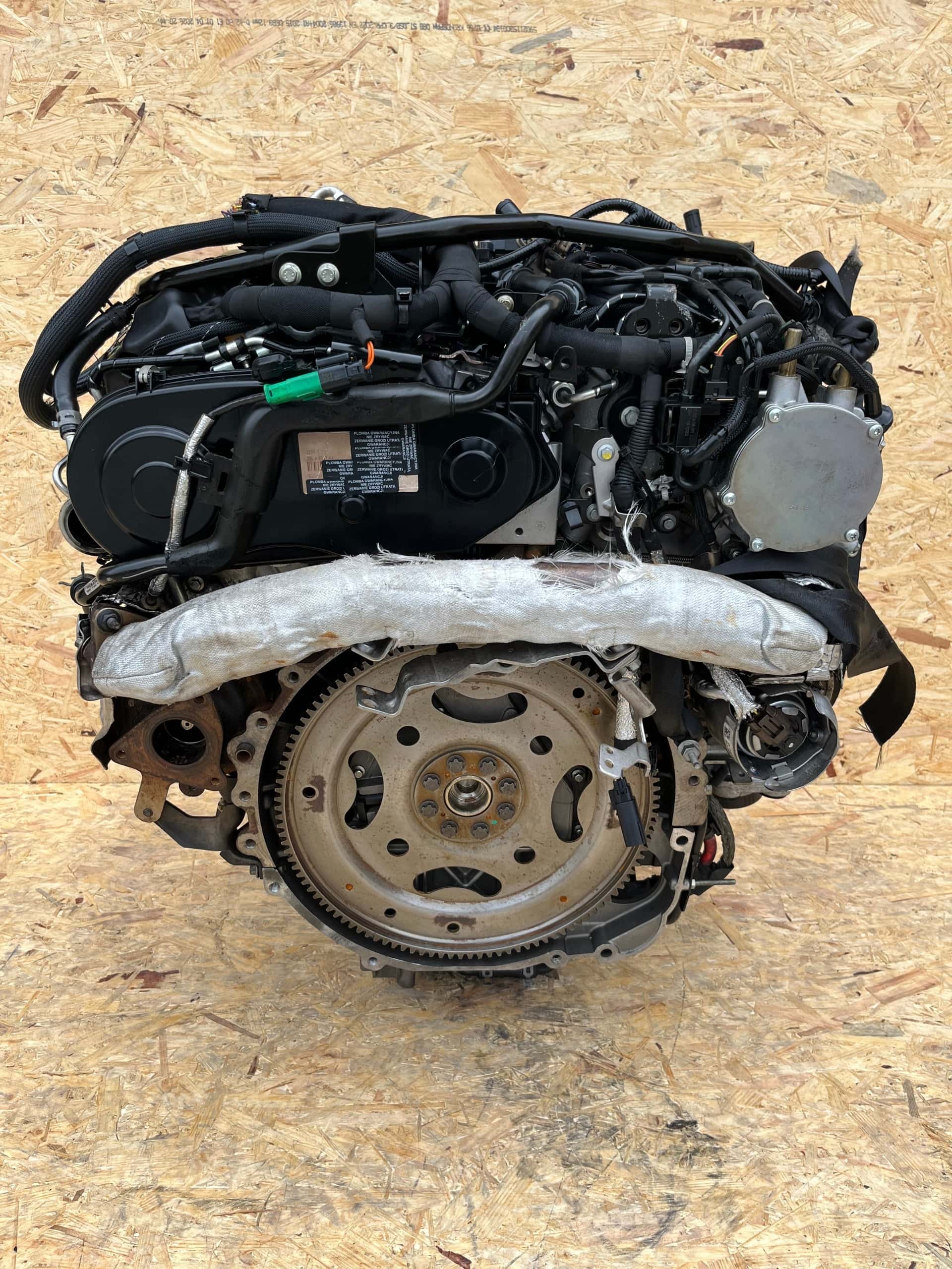 Moteur 306DT(TDV6) vue 2
