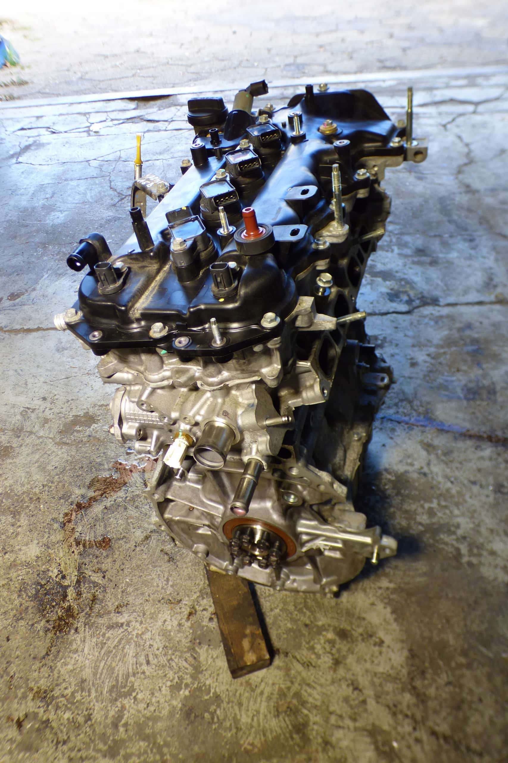 Moteur 2NR-FKE vue 2