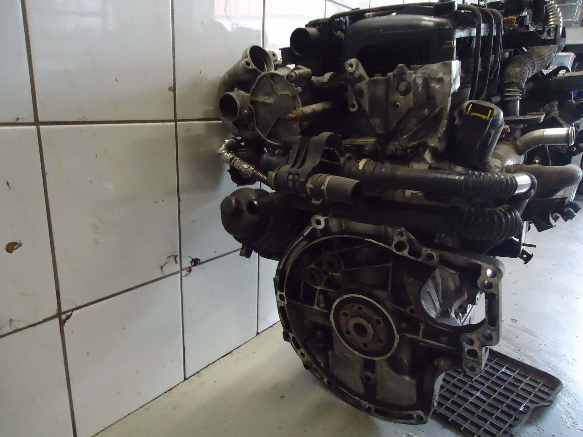 Moteur 9HV (DV6TED4BU) vue 3