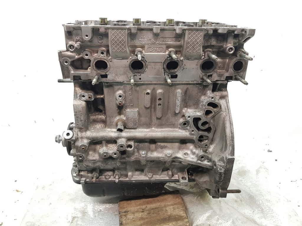 Moteur 8HY (DV4TED4) vue 2