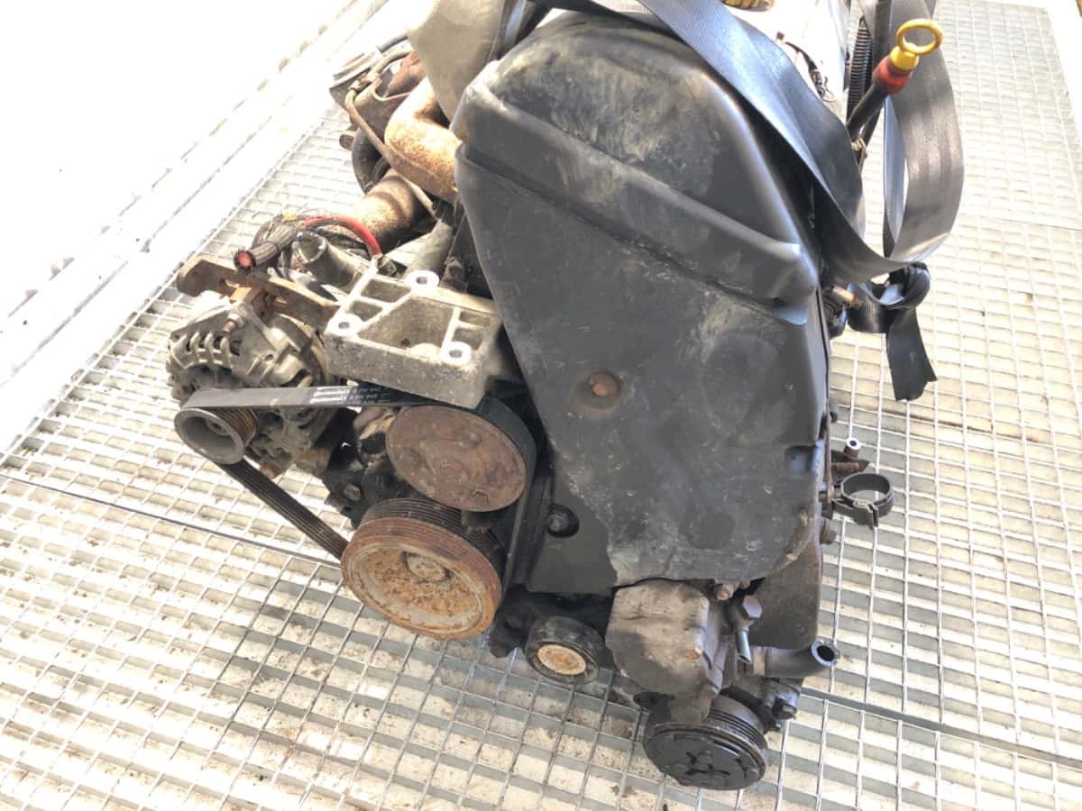 Moteur 8140.43 vue 7