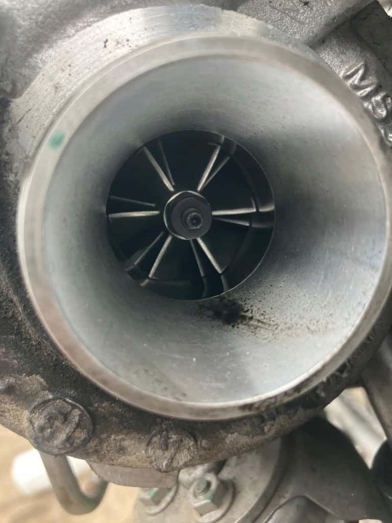 Moteur 9HC (DV6C) vue 2