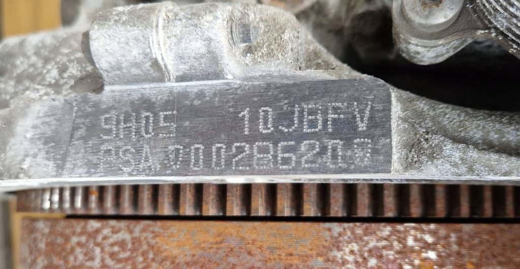 Moteur 9HD (DV6C) vue 3