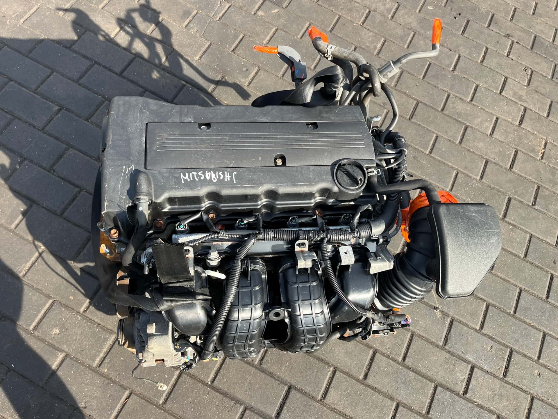 Moteur 4B12 vue 15