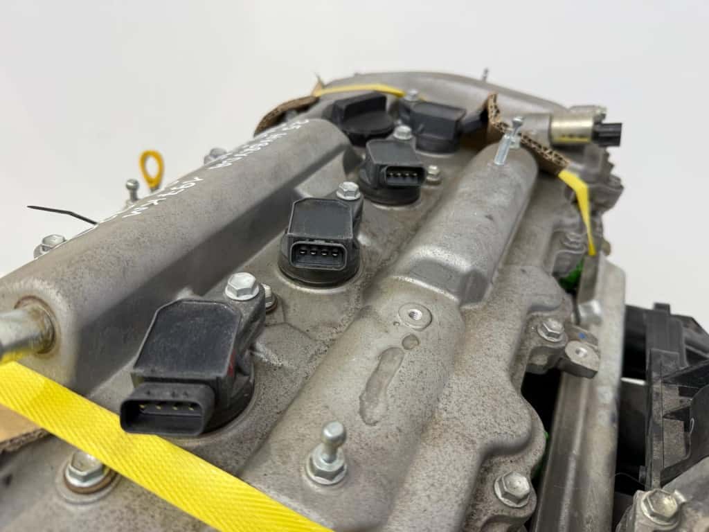 Moteur 2AR-FXE vue 6