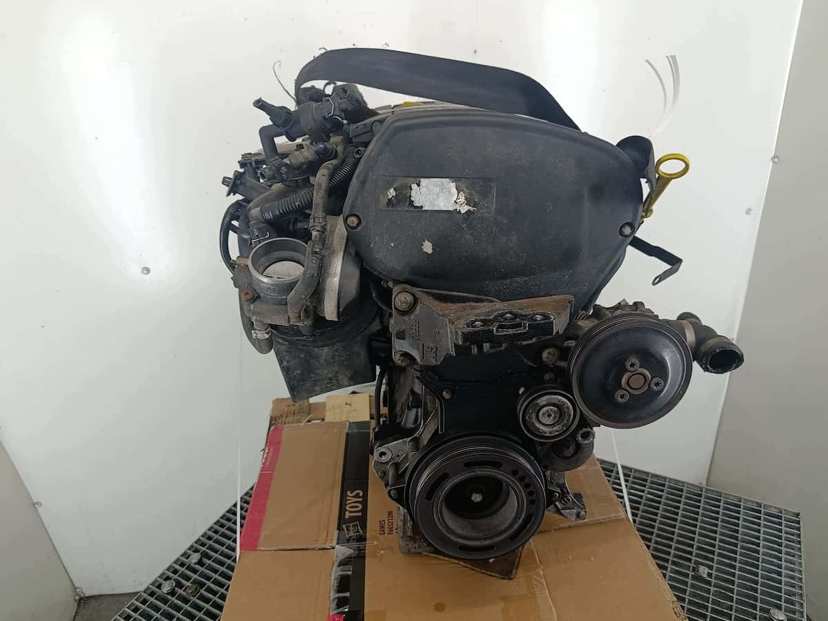 Moteur Z 16 XE1 vue 9