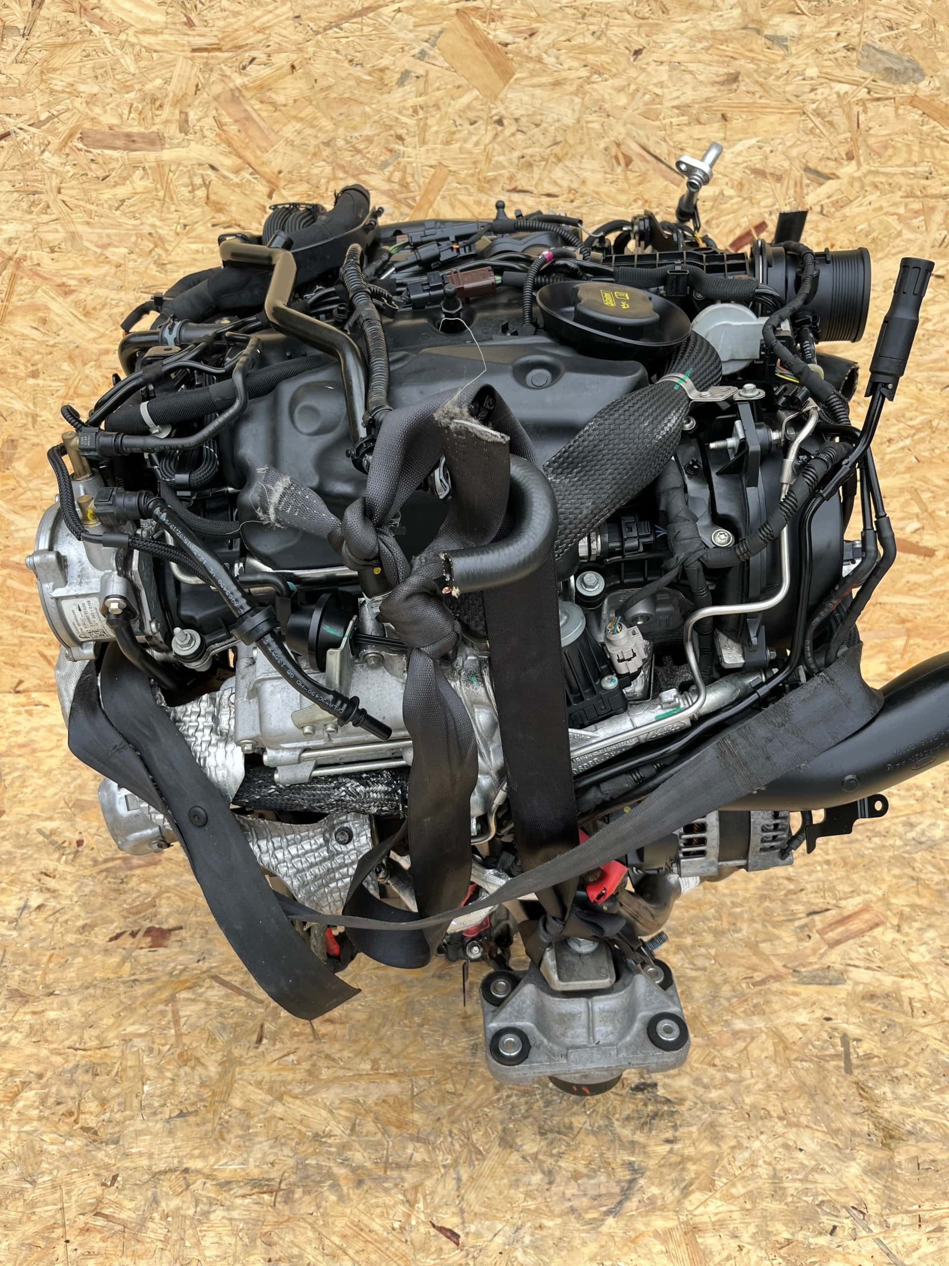 Moteur 306DT(TDV6) vue 3