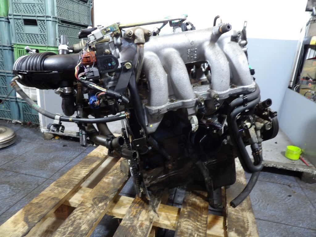 Moteur QG18DE vue 5