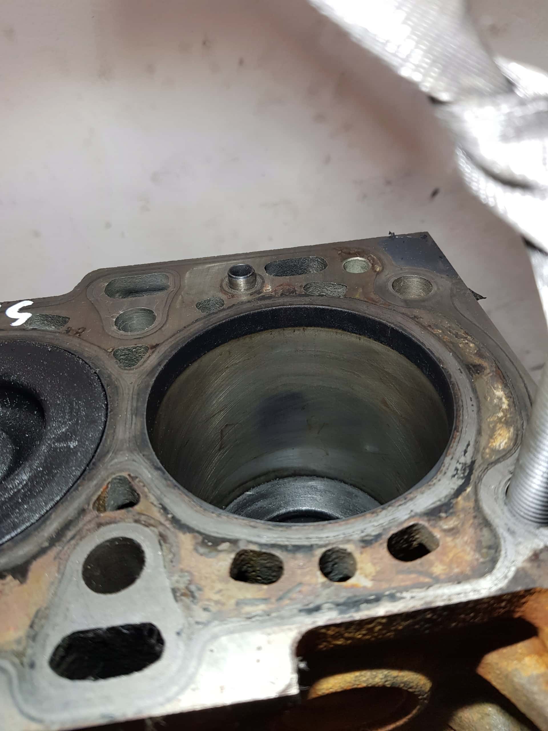 Moteur D22DTR(672.980) vue 7