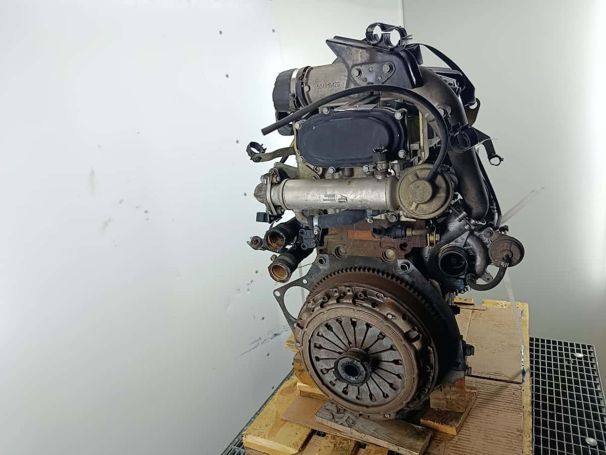 Moteur F1AE0481C vue 8