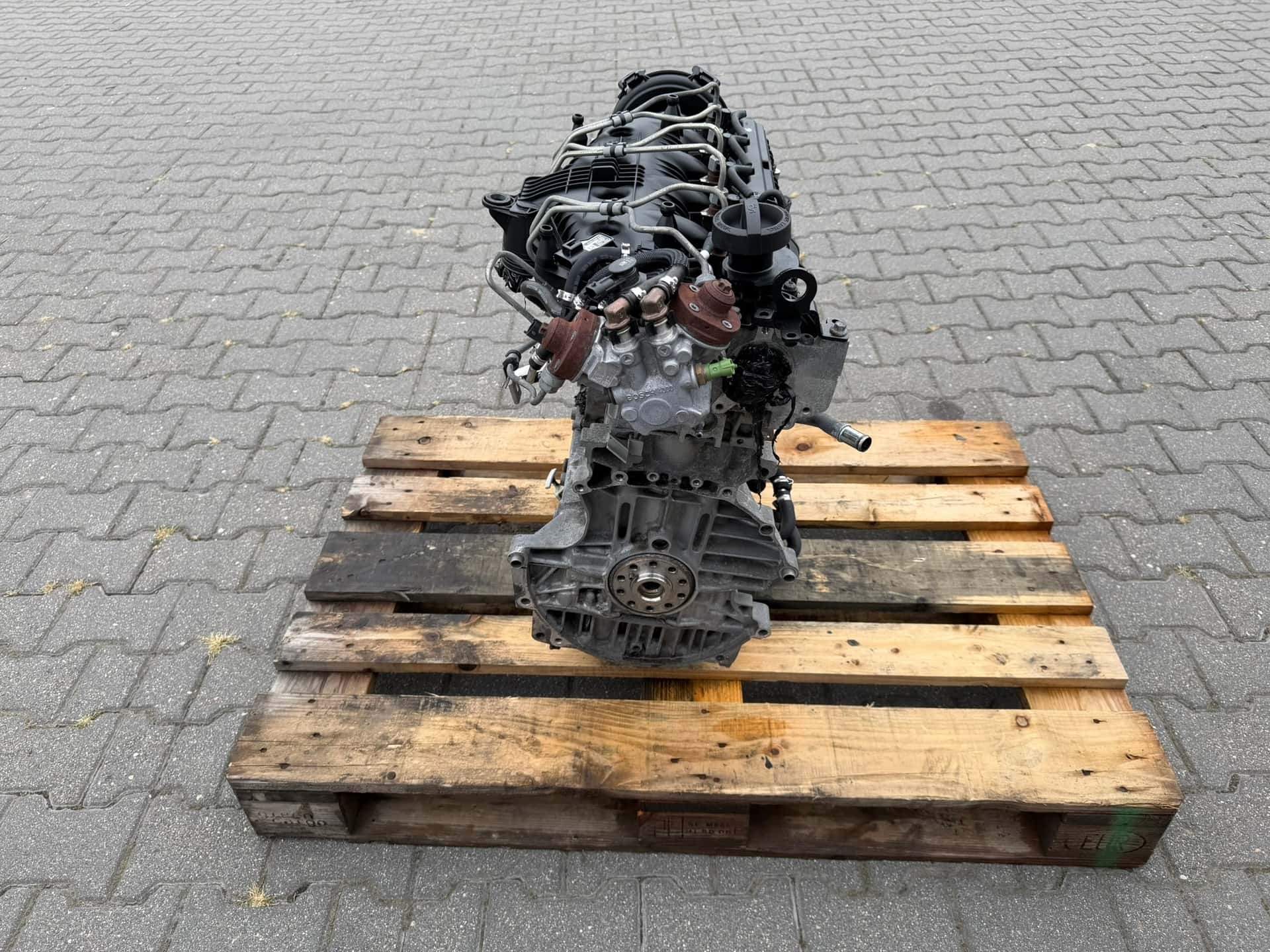 Moteur D 5244 T14 vue 4
