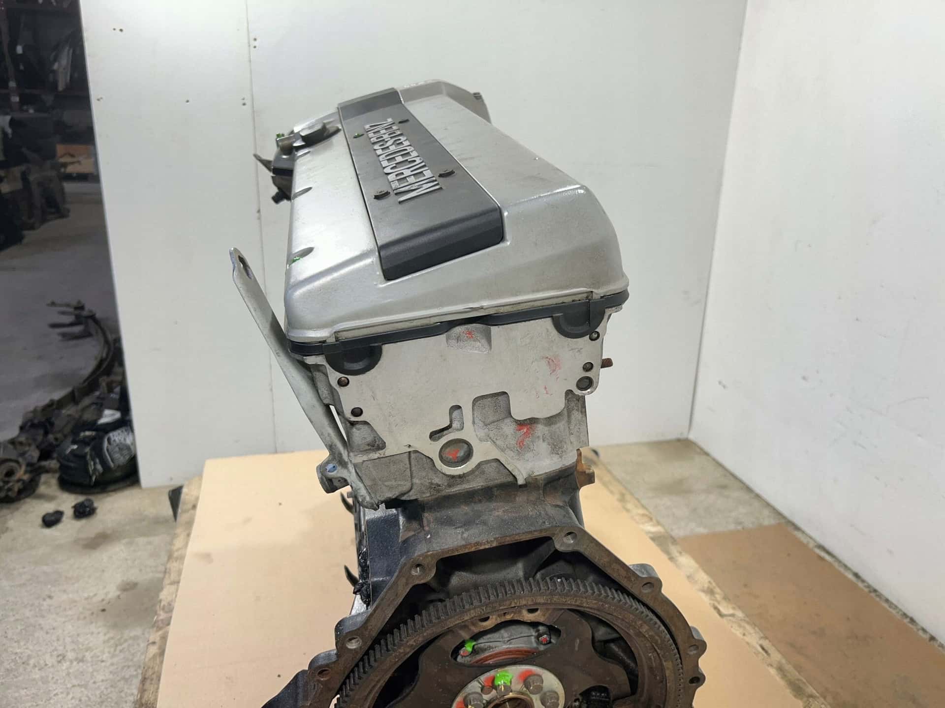 Moteur M 104.981 vue 8