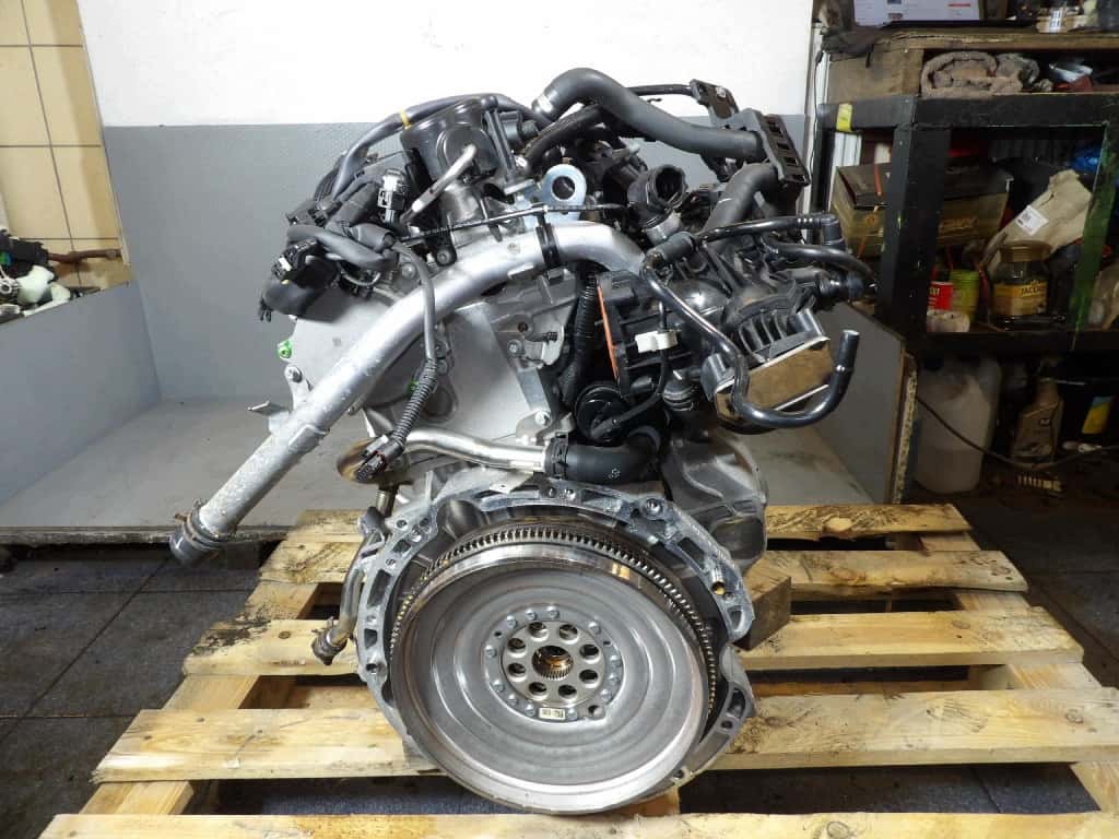 Moteur 270910 vue 4
