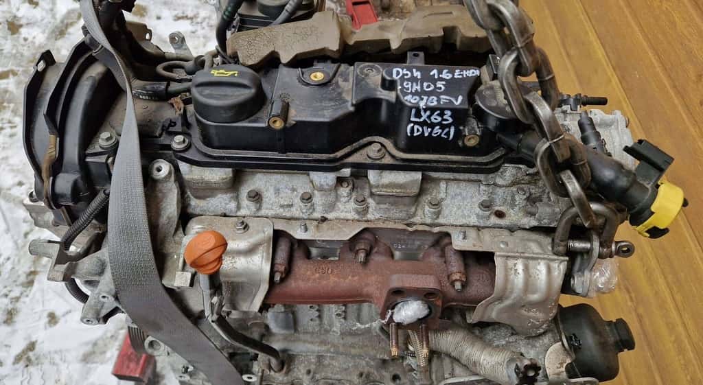 Moteur 9HD (DV6C) vue 4
