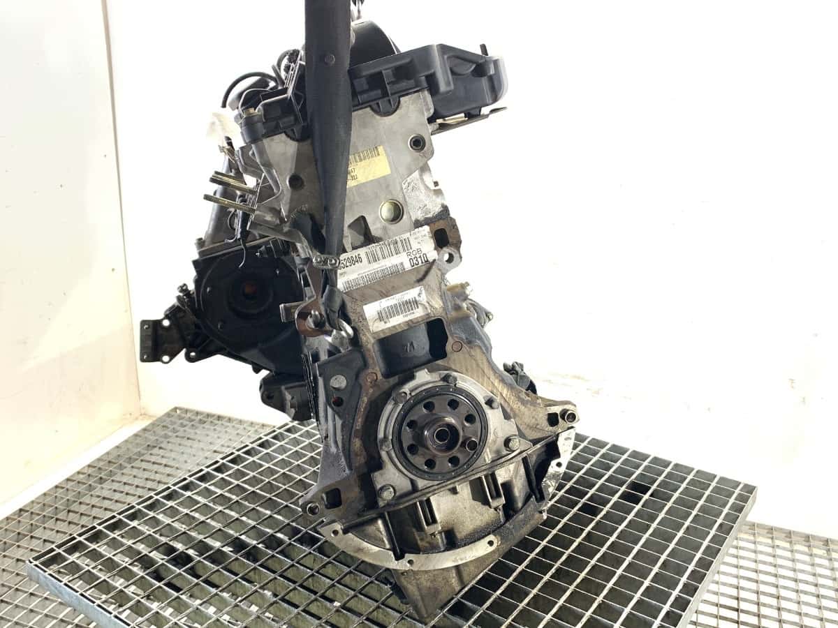 Moteur M47 D20 (204D4) vue 2