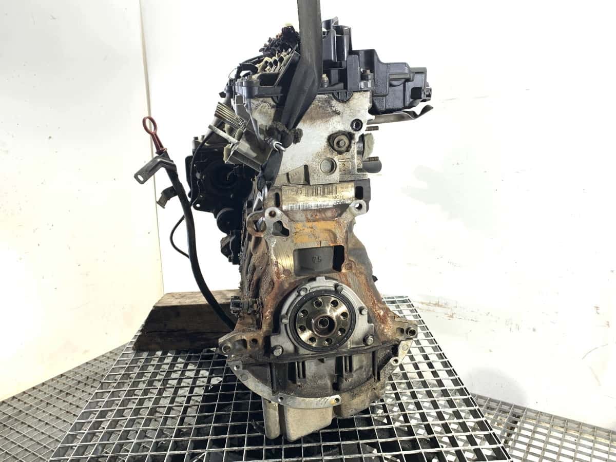 Moteur 306D1 vue 2