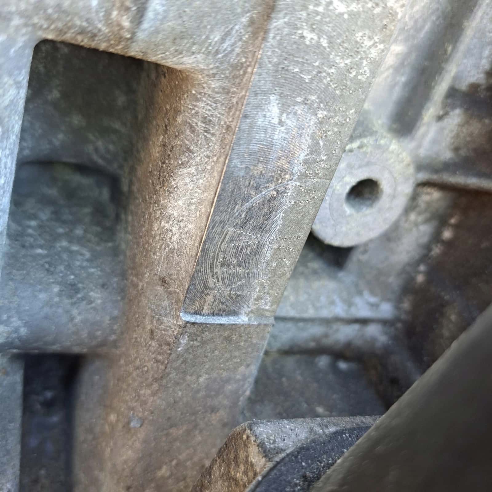 Moteur KFW (TU3JP) vue 3