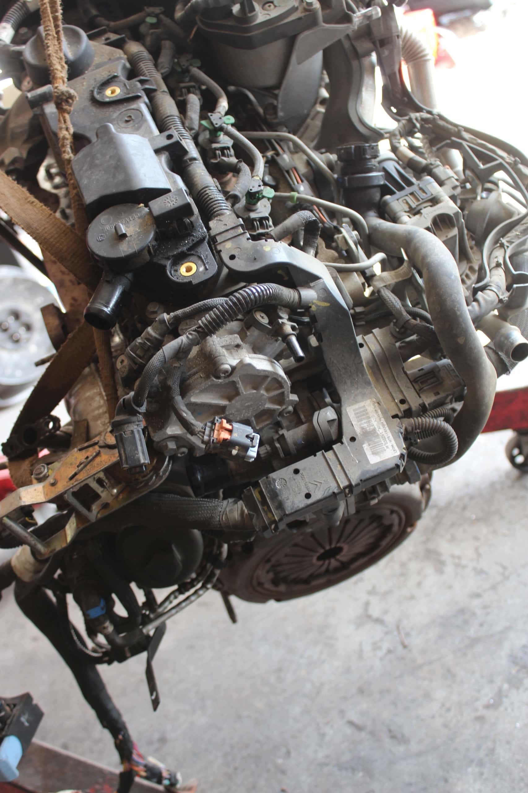 Moteur 9HE (DV6DBM) vue 4