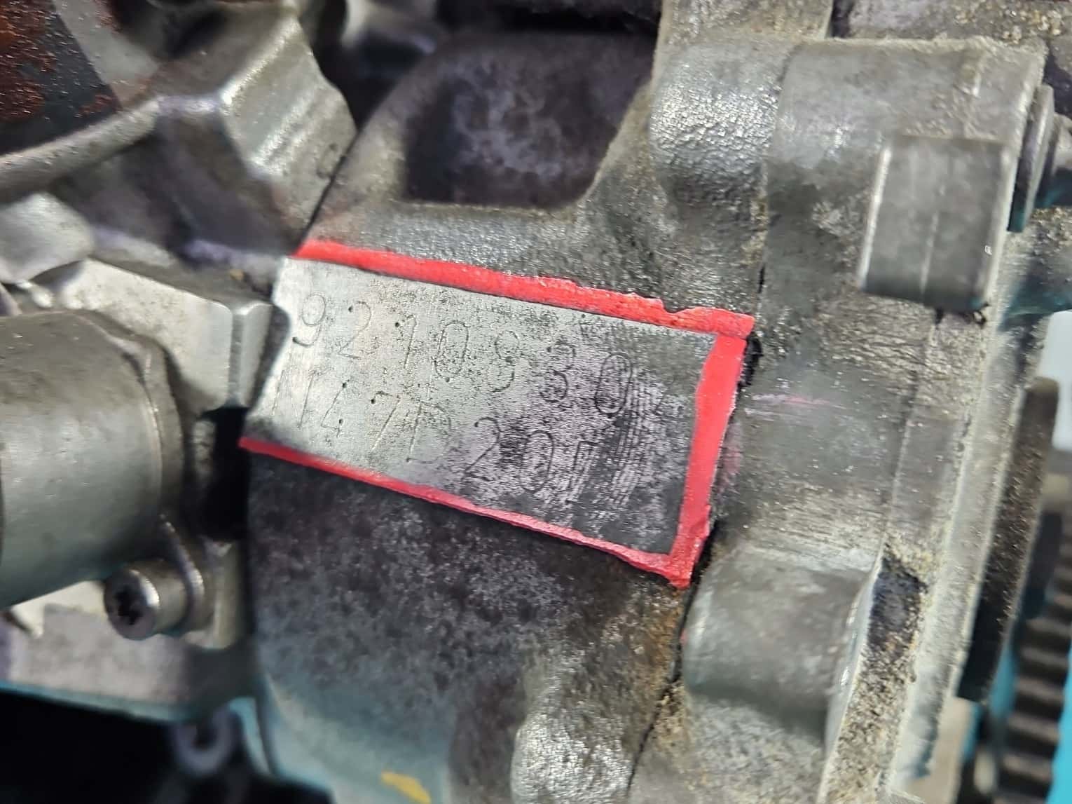 Moteur N47 D20 D vue 8
