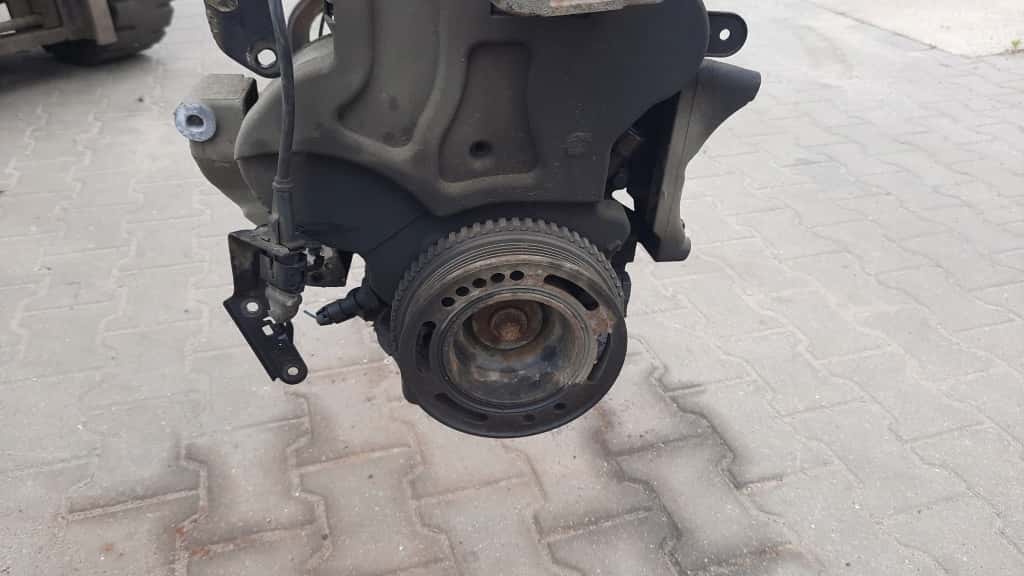 Moteur Z 16 YNG vue 3