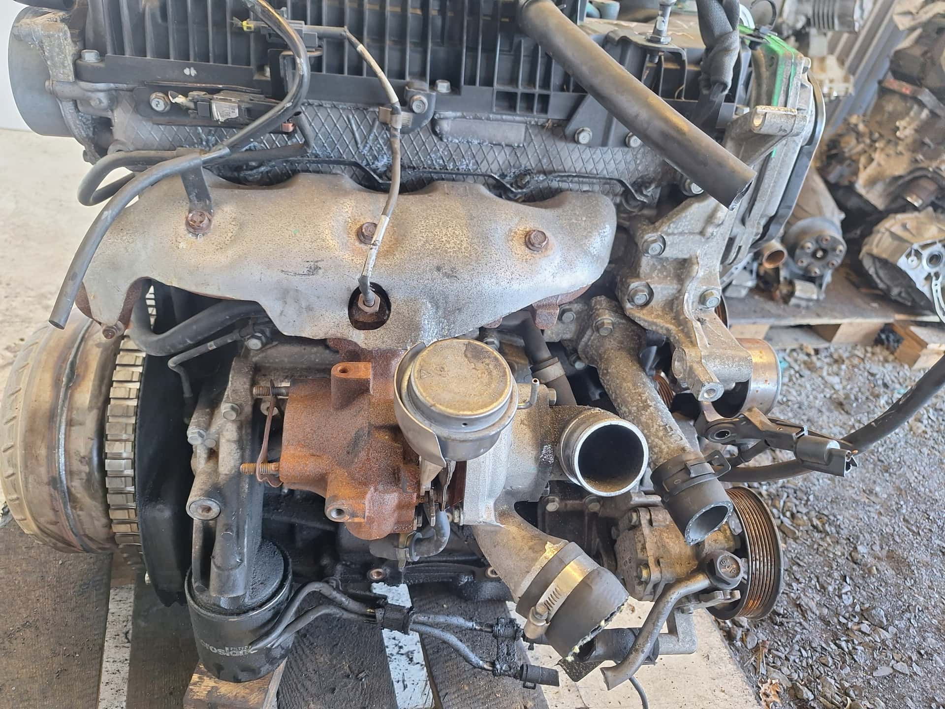 Moteur D4CB vue 6
