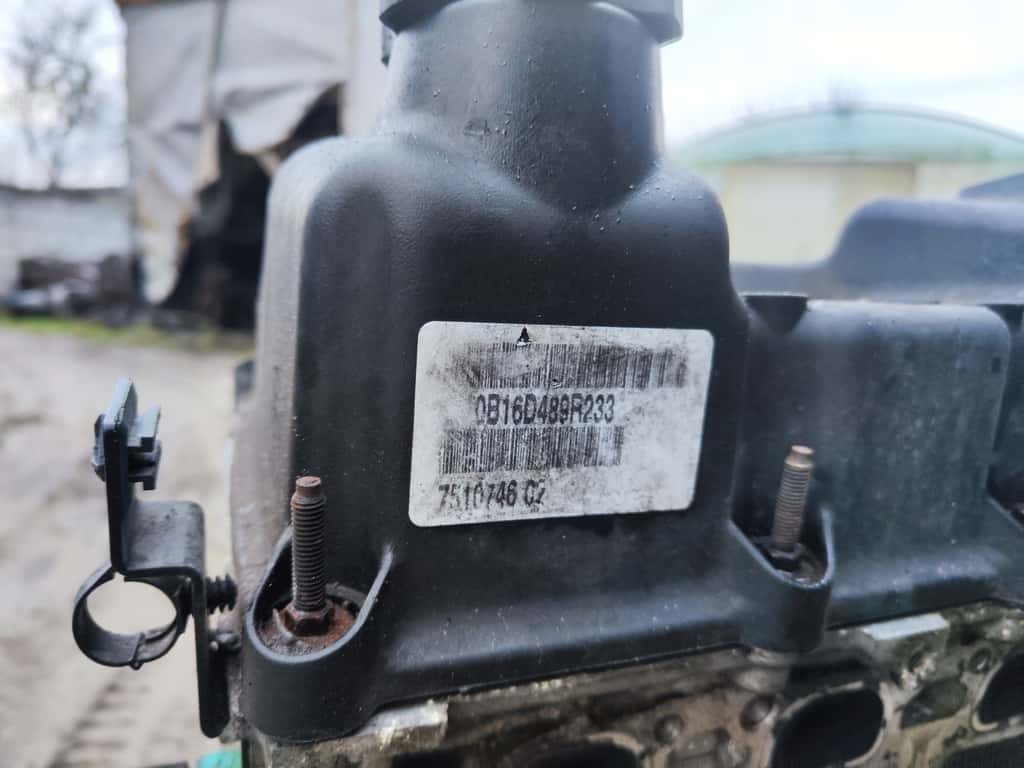 Moteur W10 B16 A vue 4