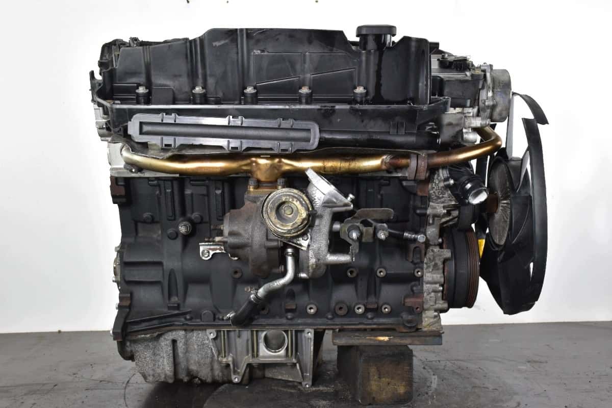 Moteur 306D2 vue 7