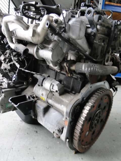 Moteur D4CB vue 6