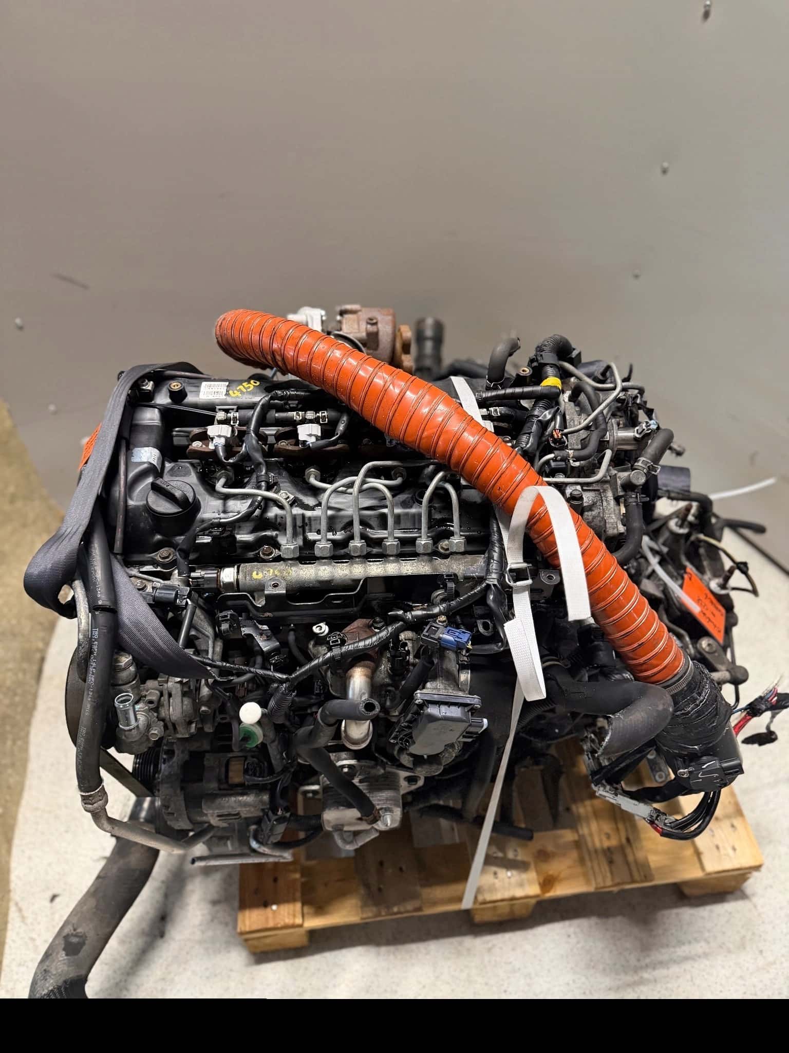 Moteur 4N14 vue 9
