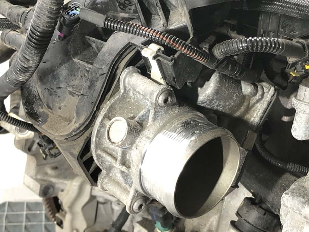 Moteur D 16 XHT (EP6FADTXD) vue 5