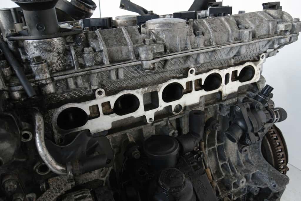 Moteur B 5254 T6 vue 3