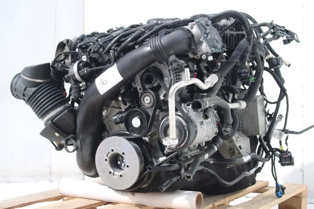 Moteur B58 B30 C vue 2