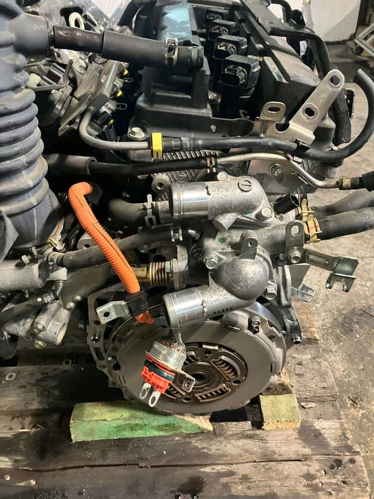 Moteur 4B12 vue 3