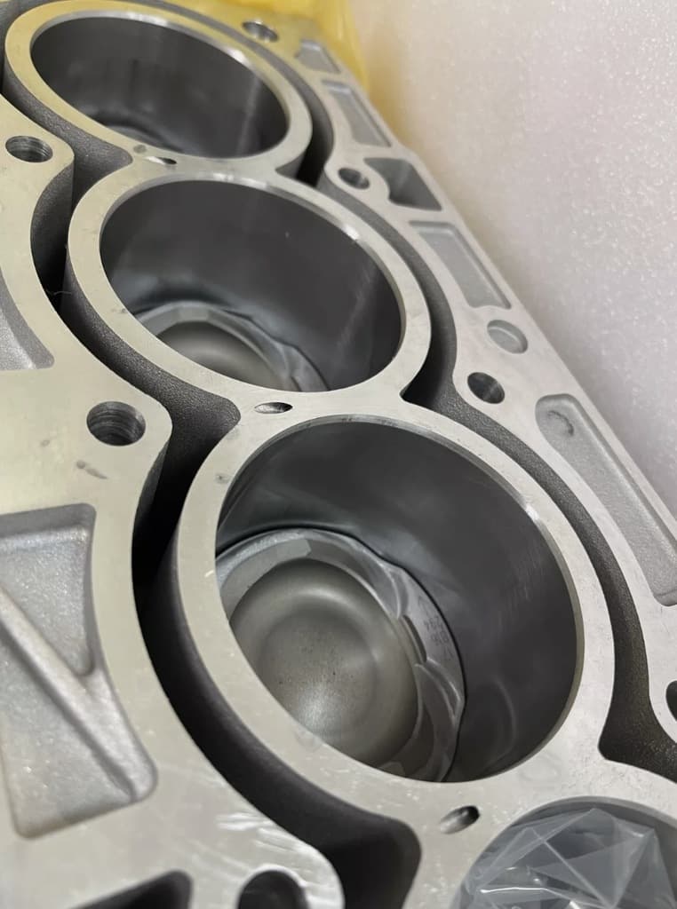 Moteur M8DA — vue 3