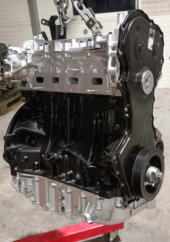 Moteur M9R 710 — vue 2
