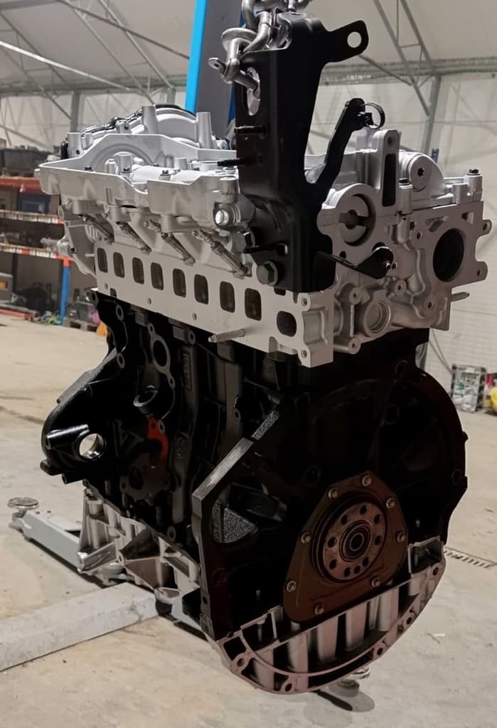 Moteur M9R 710 — vue 3