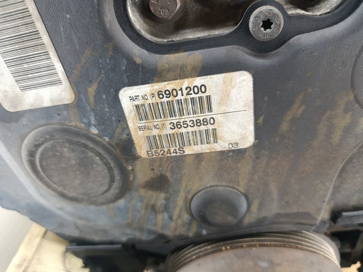 Moteur B 5244 S — vue 12