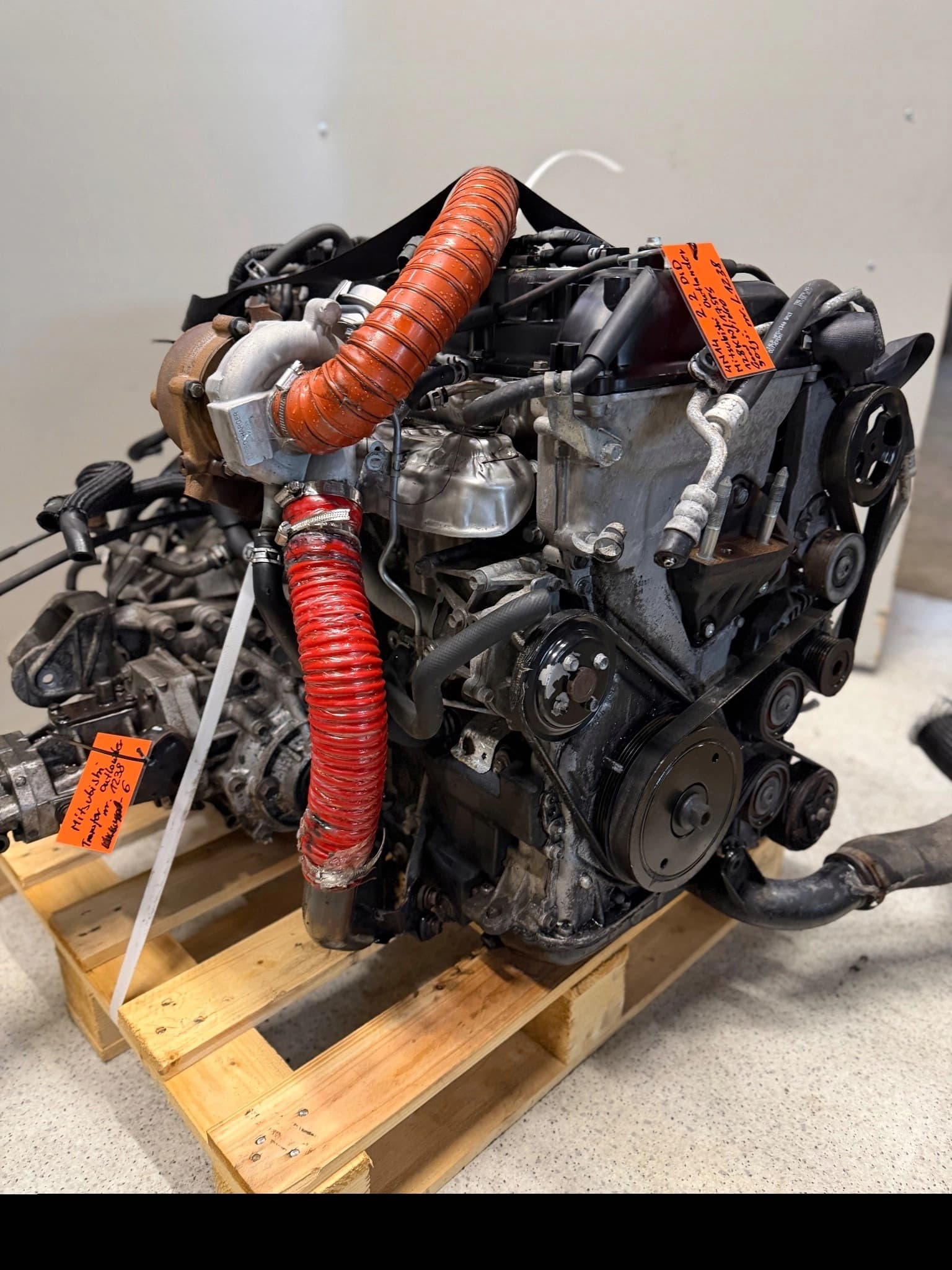 Moteur 4N14 — vue 5