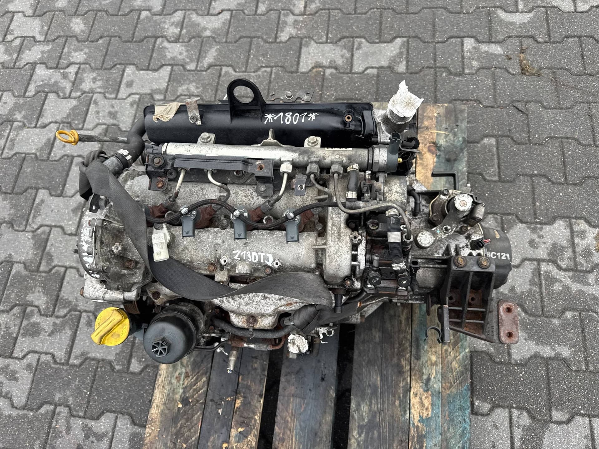 Moteur D13A — vue 3