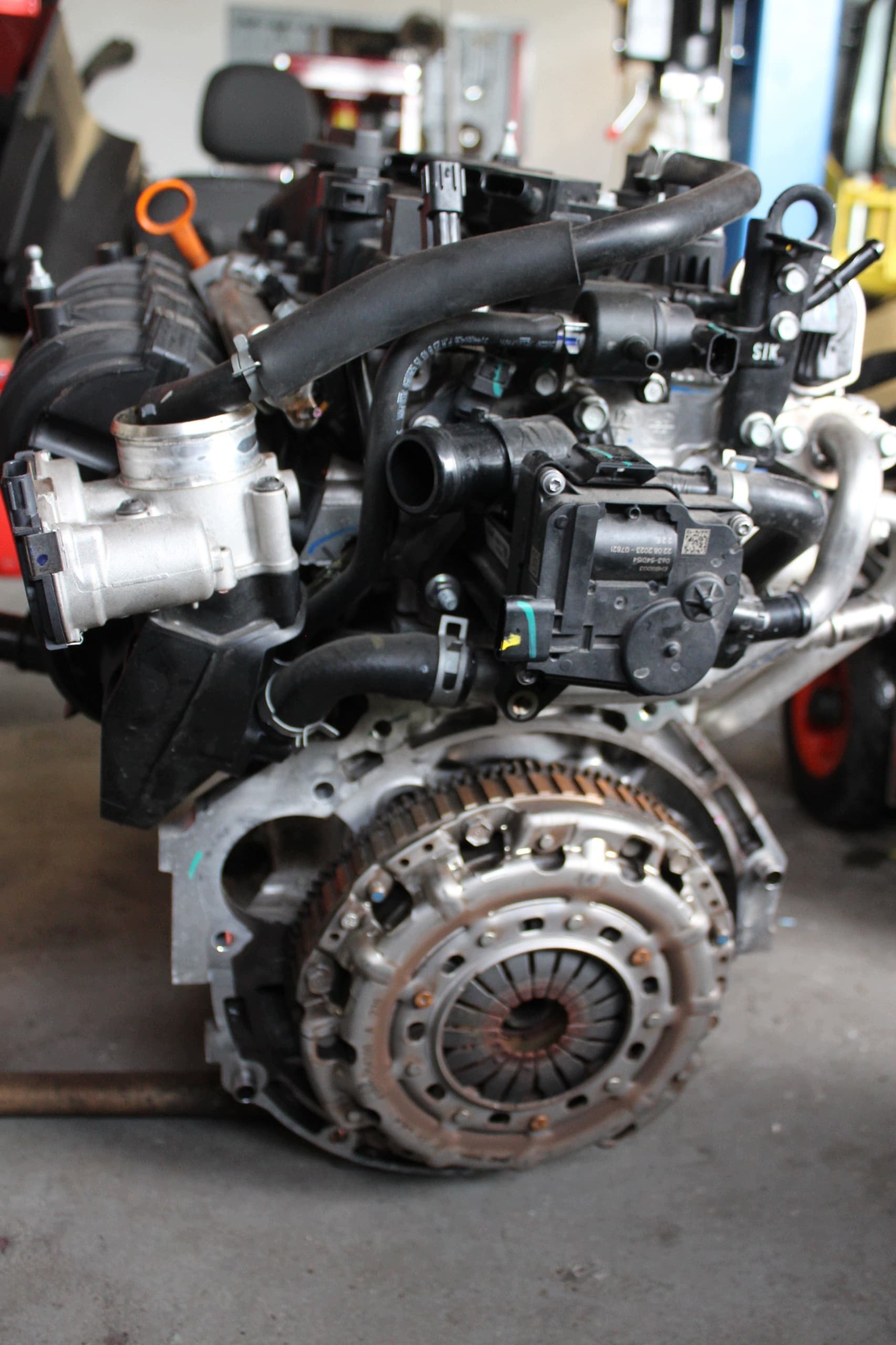 Moteur G4LF — vue 5