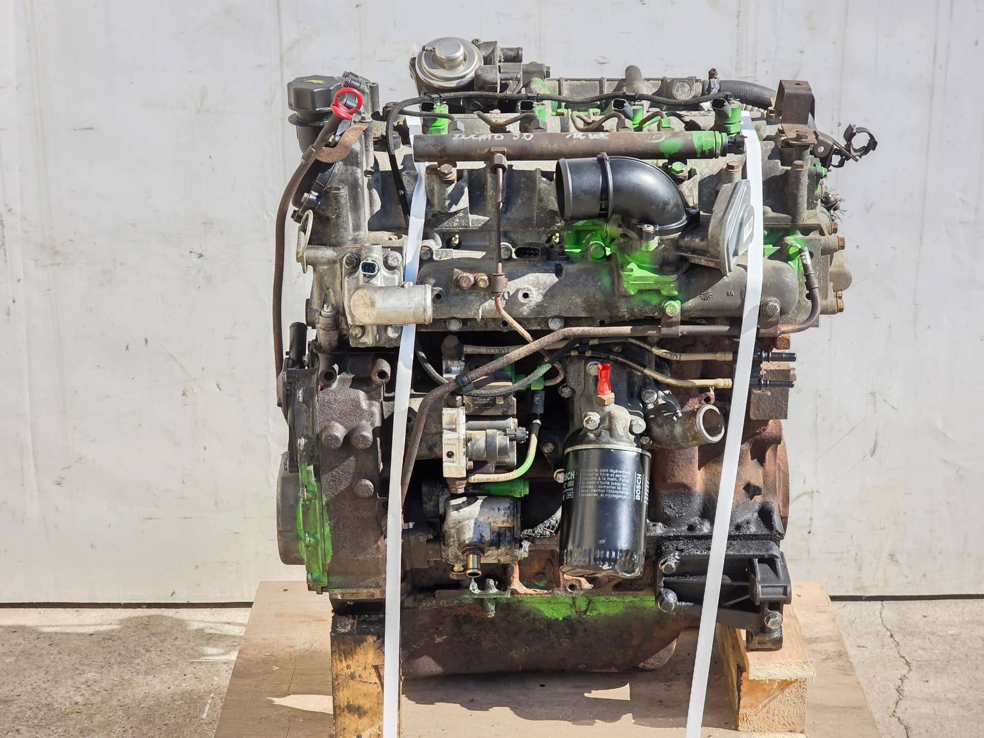 Moteur F1CE0481D — vue 2