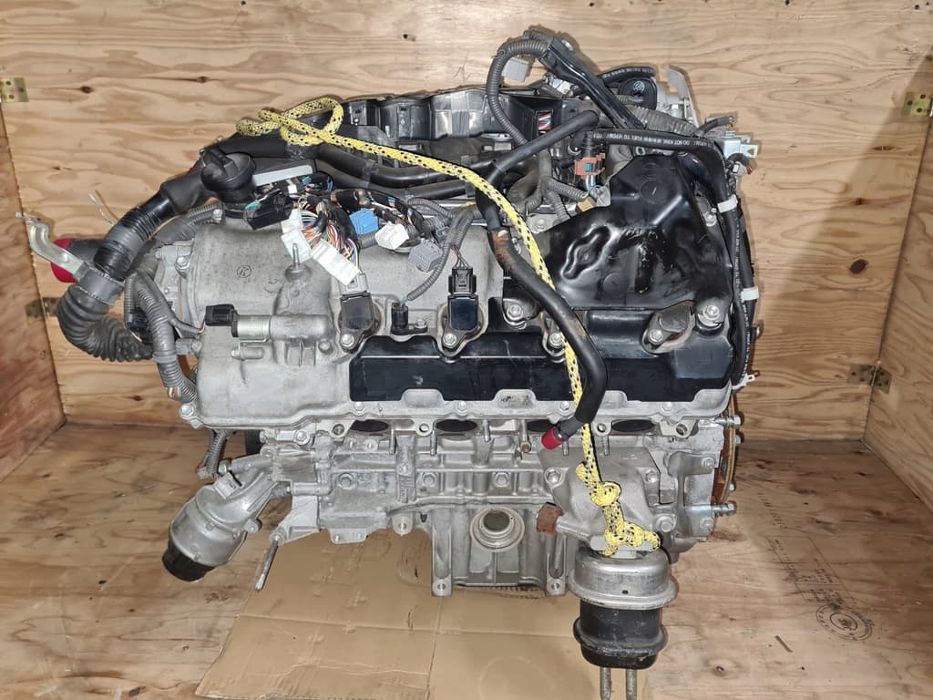 Moteur 2UR-FSE — vue 3