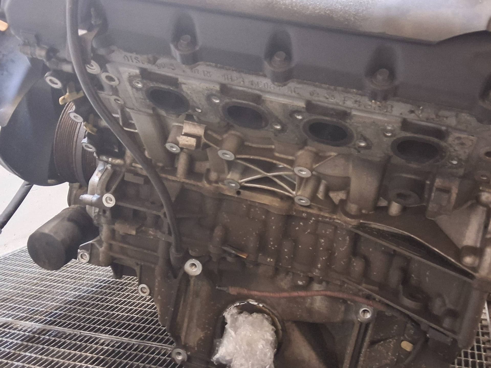 Moteur 428PS(AJV8) — vue 11