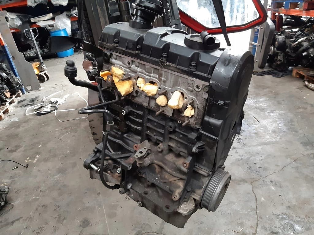 Moteur AVY — vue 2