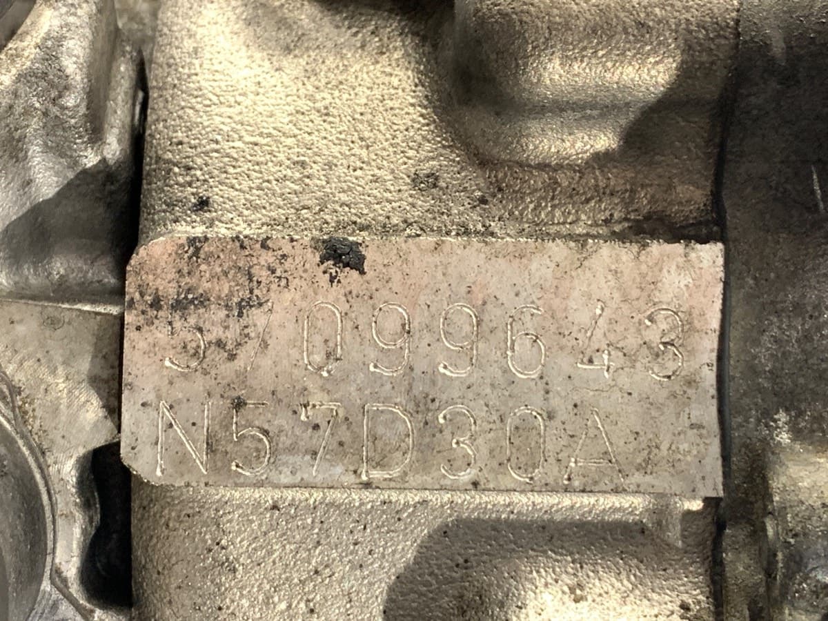 Moteur N57 D30 A — vue 9